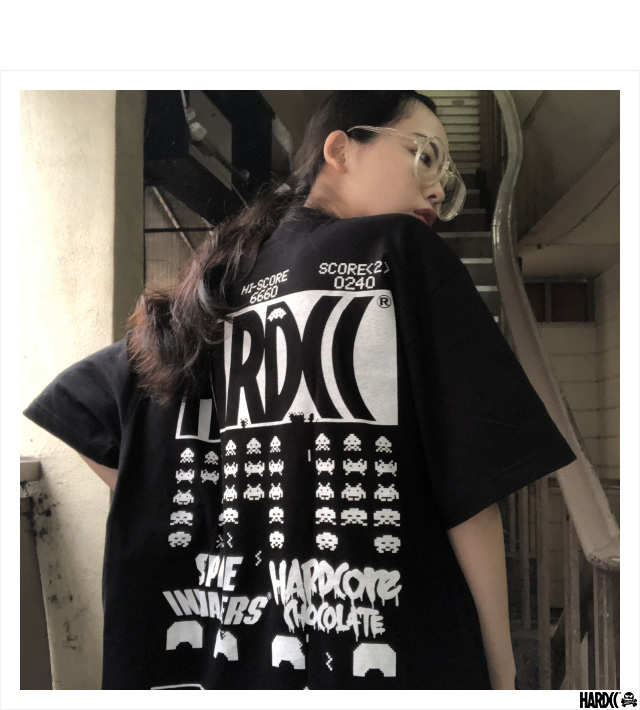 [ハードコアチョコレート] スペースインベーダー (1978ホワイト)(SS:TEE)(T-1183WR-WH) Tシャツ 半袖 カ スペースインベーダー（1978エメラルド） - ホラーにプロレス！カンフーにカルト映画！アパレル界の悪童 ハードコアチョコレート 公式通販（オンラインショップ）